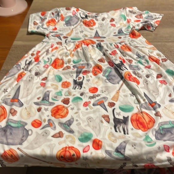 Size 7-8 Halloween dress - Picture 5 of 5